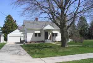 1120 Nagle Ave., Manitowoc, WI 54220