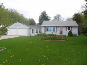 2220 County Road Vv, Two Rivers, WI 54241