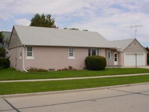 3414 Division St., Manitowoc, WI 54220