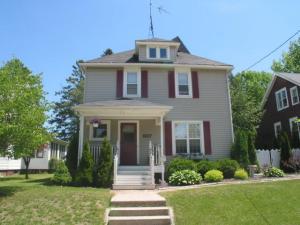 837 N 11th St., Manitowoc, WI 54220