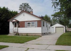 918 S 30th St., Manitowoc, WI 54220
