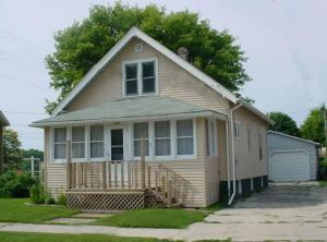 1810 Wollmer St., Manitowoc, WI 54220
