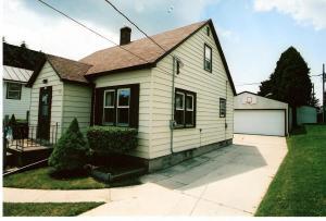 824 S 24th, Manitowoc, WI 54220