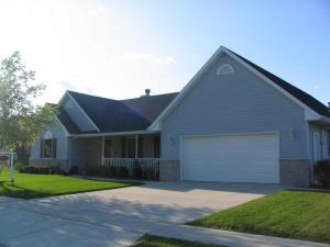 5110 Remiker Ln., Manitowoc, WI 54220