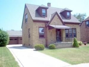 717 S 28th St., Manitowoc, WI 54220