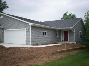 5042 Expo Dr., Manitowoc, WI 54220