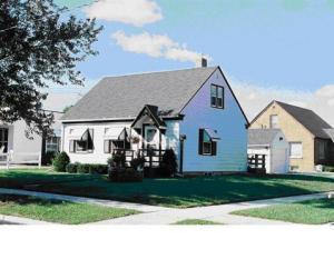 3002 Coolidge Pl., Manitowoc, WI 54220