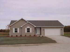 4424 Country Ln., Manitowoc, WI 54220