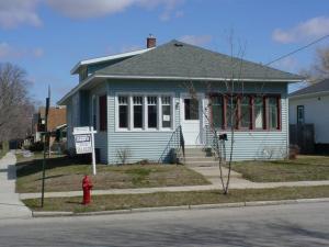 1524 Columbus St., Manitowoc, WI 54220