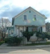1607 18th St., Two Rivers, WI 54241