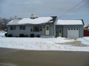 1329 S 23rd St., Manitowoc, WI 54220