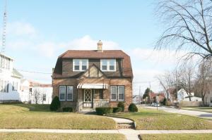 1523 S 16th St., Manitowoc, WI 54220
