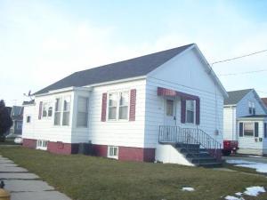 1302 Hawthorne Ave., Two Rivers, WI 54241
