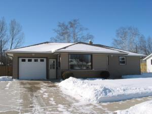 1619 Cherry Rd., Manitowoc, WI 54220