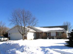 3007 Fleetrun Ct., Manitowoc, WI 54220