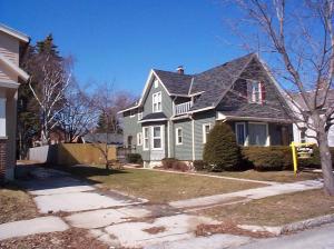 726 N 10th St., Manitowoc, WI 54220