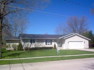 1906 Knuell St., Manitowoc, WI 54220