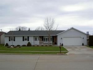 4410 Knuell Ct., Manitowoc, WI 54220