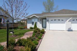 1736 Cedar Ct., Manitowoc, WI 54220
