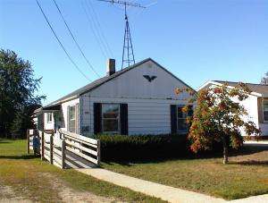 2611 11th St., Two Rivers, WI 54241