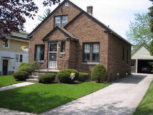 814 S 25th St., Manitowoc, WI 54220