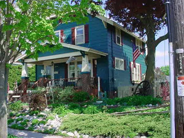 2206 Clark St., Manitowoc, WI 54220