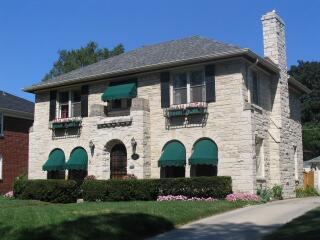 2342 N 91st St., Wauwatosa, WI 53226