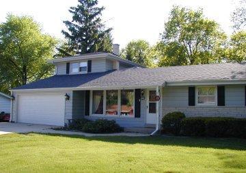 5301 S Oak Ridge Dr., New Berlin, WI 53146