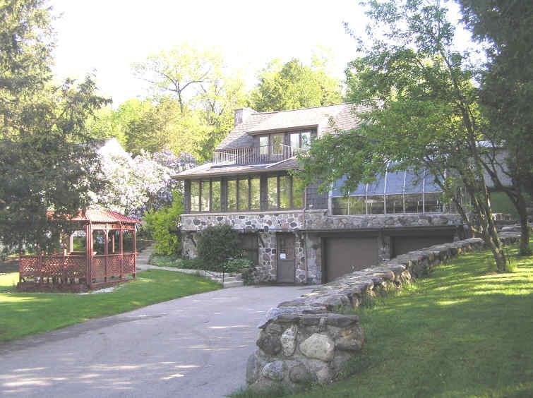 4515 Lagoon Ln., West Bend, WI 53095