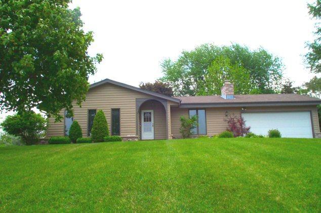 W310S8672 Casper Dr., Mukwonago, WI 53149
