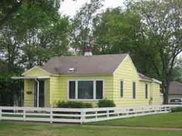 2610 S East Ave., La Crosse, WI 54601