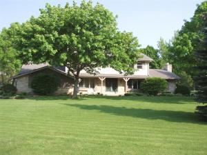 N79W22240 Bramble Dr, Lisbon, WI 53089