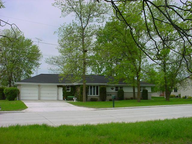 2220 Paul Rd., Manitowoc, WI 54220