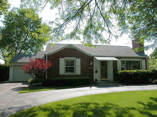 3406 N 107th St., Wauwatosa, WI 53222