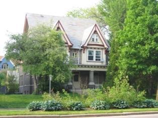 2802 W Mckinley Blvd., Milwaukee, WI 53208