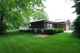 5999 Sugarbush Ln., Greendale, WI 53129