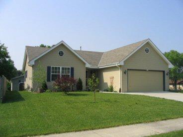 1813 Raven St., West Bend, WI 53090