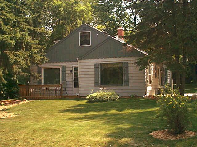 W272N2626 Apple Tree Ln., Pewaukee, WI 53072