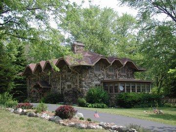 W310S7505 Arbor Dr., Mukwonago, WI 53149