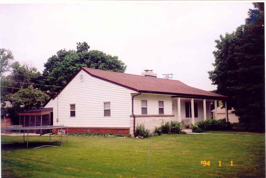 3119 N 106th St, Wauwatosa, WI 53222