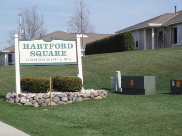 410 Hartford Sq., Hartford, WI 53027