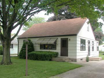 846 W Montclaire, Glendale, WI 53217