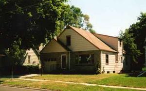207 Tenny Ave., Waukesha, WI 53186