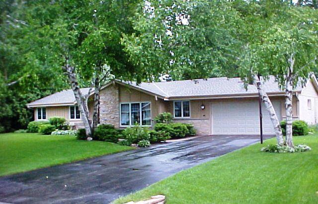 5251 W Radcliffe Dr., Brown Deer, WI 53223