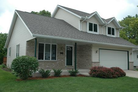 844 N Main St, Hartford, WI 53027