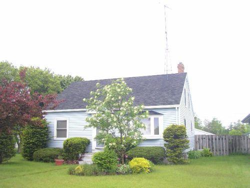 2810 Memorial Dr., Two Rivers, WI 54241