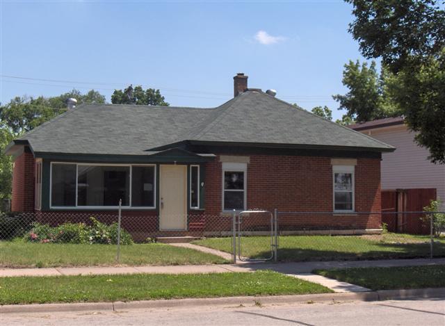 1419 S 8th St., La Crosse, WI 54601