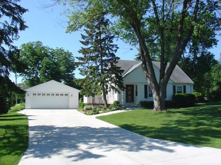 13811 W Ferguson Rd., New Berlin, WI 53151