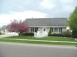 710 Lydal, Hartford, WI 53027