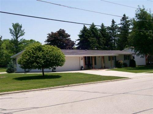 735 Sunset Dr., Plymouth, WI 53073